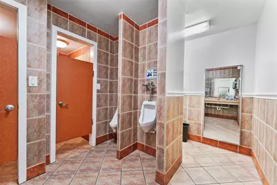 501 NE 31st Street, Grand Prairie, TX 75050 - Photo 13