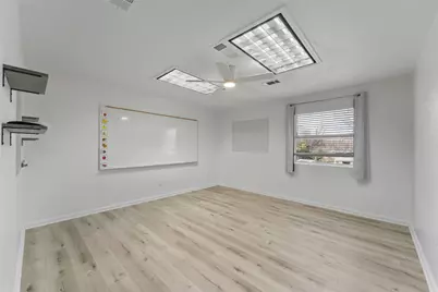 501 NE 31st Street, Grand Prairie, TX 75050 - Photo 33