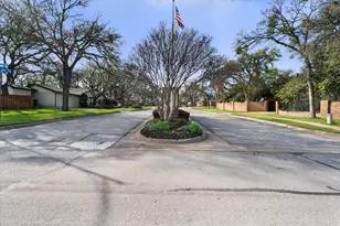 3601 Lake Champlain Dr, Arlington, TX 76016 - Photo 35