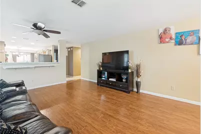 229 Chalk Mountain Drive, Fort Worth, TX 76140 - Photo 3