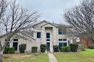 729 Wedgewood Dr, DeSoto, TX 75115 - Photo 1