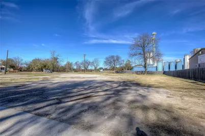 837 Main Street, Sulphur Springs, TX 75482 - Photo 13