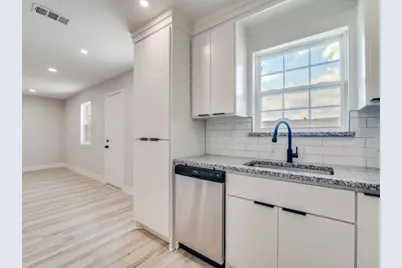 239 Redwood Street, Mesquite, TX 75181 - Photo 7