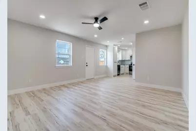 239 Redwood Street, Mesquite, TX 75181 - Photo 5