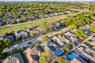 7246 Arbor Oaks Dr, Dallas, TX 75248 - Photo 33