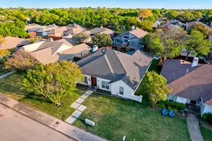 7246 Arbor Oaks Dr, Dallas, TX 75248 - Photo 31