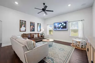 1556 Lizzie Ln, Burleson, TX 76028 - Photo 11