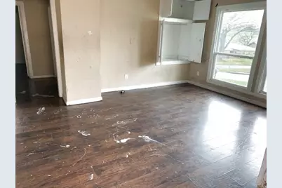 2437 Alloway Drive, Fort Worth, TX 76119 - Photo 5