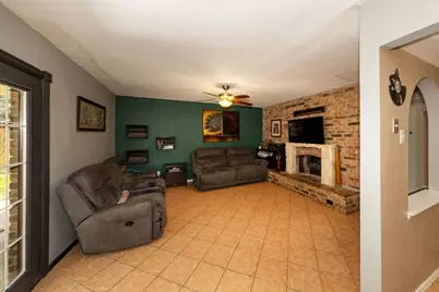 2818 Ashglen Drive, Garland, TX 75043 - Photo 7