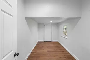 709 N Buffalo Ave, Cleburne, TX 76033 - Photo 15