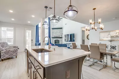 2009 Roundtree Circle E, Fort Worth, TX 76008 - Photo 13