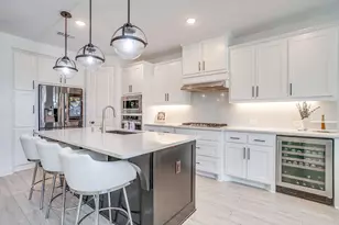 2009 Roundtree Cir E, Fort Worth, TX 76008 - Photo 11