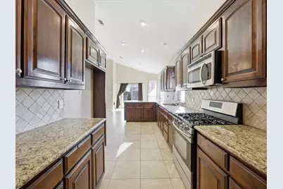 5204 Grayson Ridge Drive, Fort Worth, TX 76179 - Photo 9