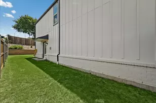 614 N M L King Jr Blvd, Grand Prairie, TX 75050 - Photo 23