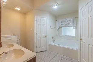 6813 Cheatham Dr, Watauga, TX 76148 - Photo 17