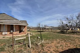 801 Haskell St, Sweetwater, TX 79556 - Photo 7