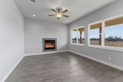 314 Oakwood Avenue, Jacksboro, TX 76458 - Photo 5