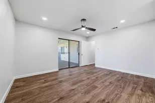 405 Thorn Wood Dr, Euless, TX 76039 - Photo 17