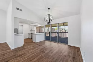 405 Thorn Wood Dr, Euless, TX 76039 - Photo 9