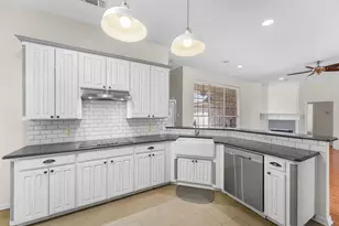 1115 Brook Arbor Dr, Mansfield, TX 76063 - Photo 13