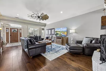 5704 Nutcracker Drive, Granbury, TX 76049 - Photo 11