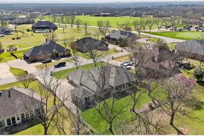 5704 Nutcracker Drive, Granbury, TX 76049 - Photo 29