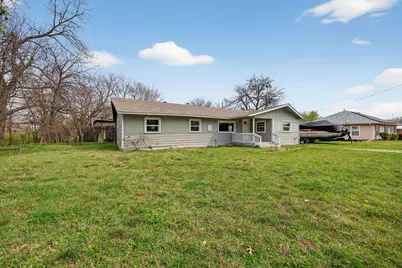 130 Center Street, Nevada, TX 75173 - Photo 1