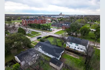 3240 Lipscomb Street, Fort Worth, TX 76110 - Photo 25