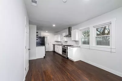 3240 Lipscomb Street, Fort Worth, TX 76110 - Photo 7