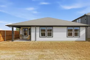 1121 Belhaven St, Granbury, TX 76048 - Photo 35