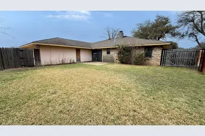 1004 Rosewood Drive, DeSoto, TX 75115 - Photo 35