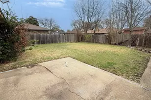 1004 Rosewood Dr, DeSoto, TX 75115 - Photo 33