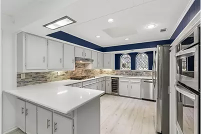 6218 Stonehill Drive, Dallas, TX 75254 - Photo 9