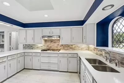 6218 Stonehill Drive, Dallas, TX 75254 - Photo 11