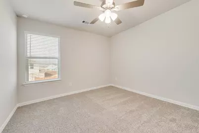 136 Cranz Farm Drive, Saginaw, TX 76131 - Photo 15