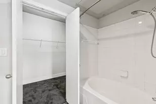 4414 Cedar Springs Rd, Dallas, TX 75219 - Photo 21