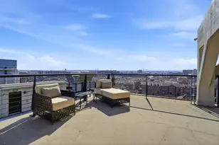 2220 Canton St, Dallas, TX 75201 - Photo 37