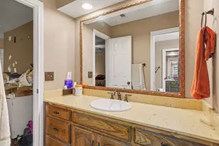 1925 Highland Park Cir, Denton, TX 76205 - Photo 9