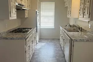 533 Arbor Ln, Lancaster, TX 75134 - Photo 7