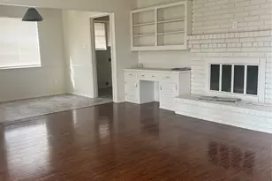 533 Arbor Ln, Lancaster, TX 75134 - Photo 3