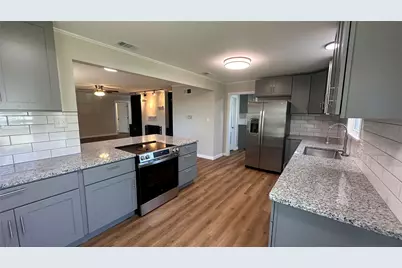 1803 Alexander, Sherman, TX 75092 - Photo 5