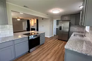 1803 Alexander, Sherman, TX 75092 - Photo 5