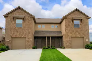 402 Saddle Ln, Denton, TX 76205 - Photo 1