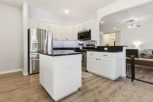 10928 Middleglen Rd, Fort Worth, TX 76052 - Photo 11