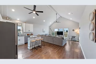 301 Paschall Boulevard, Mabank, TX 75147 - Photo 3