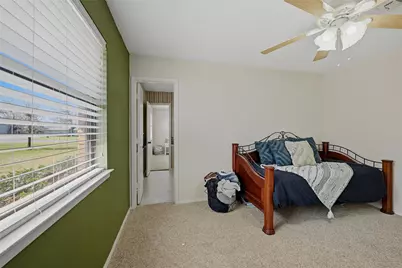 718 Kiowa Drive W, Lake Kiowa, TX 76240 - Photo 25