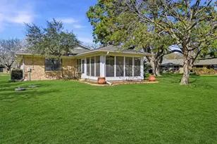 718 Kiowa Dr W, Lake Kiowa, TX 76240 - Photo 33