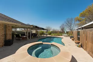 309 Josey Ln, Red Oak, TX 75154 - Photo 17