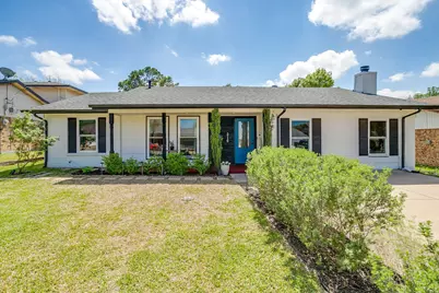 216 E Grubb Drive, Mesquite, TX 75149 - Photo 1