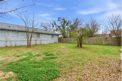 1102 Washington Street, Stephenville, TX 76401 - Photo 27